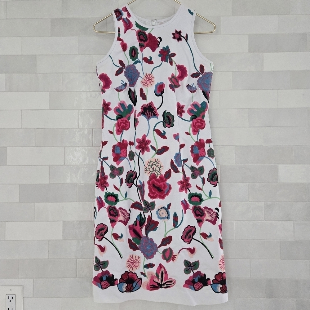 Etcetera Allover Embroidered White Sheath Shift Dress Sleeveless Pink Blue Sz 2